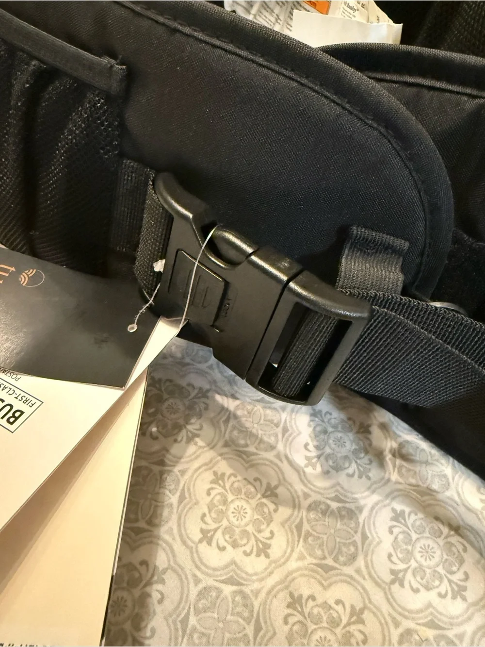 The Tushbaby™ Hip Carrier Black/Gold